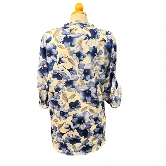 Calvin Klein Blue and White Floral Blouse - Picture 2 of 11